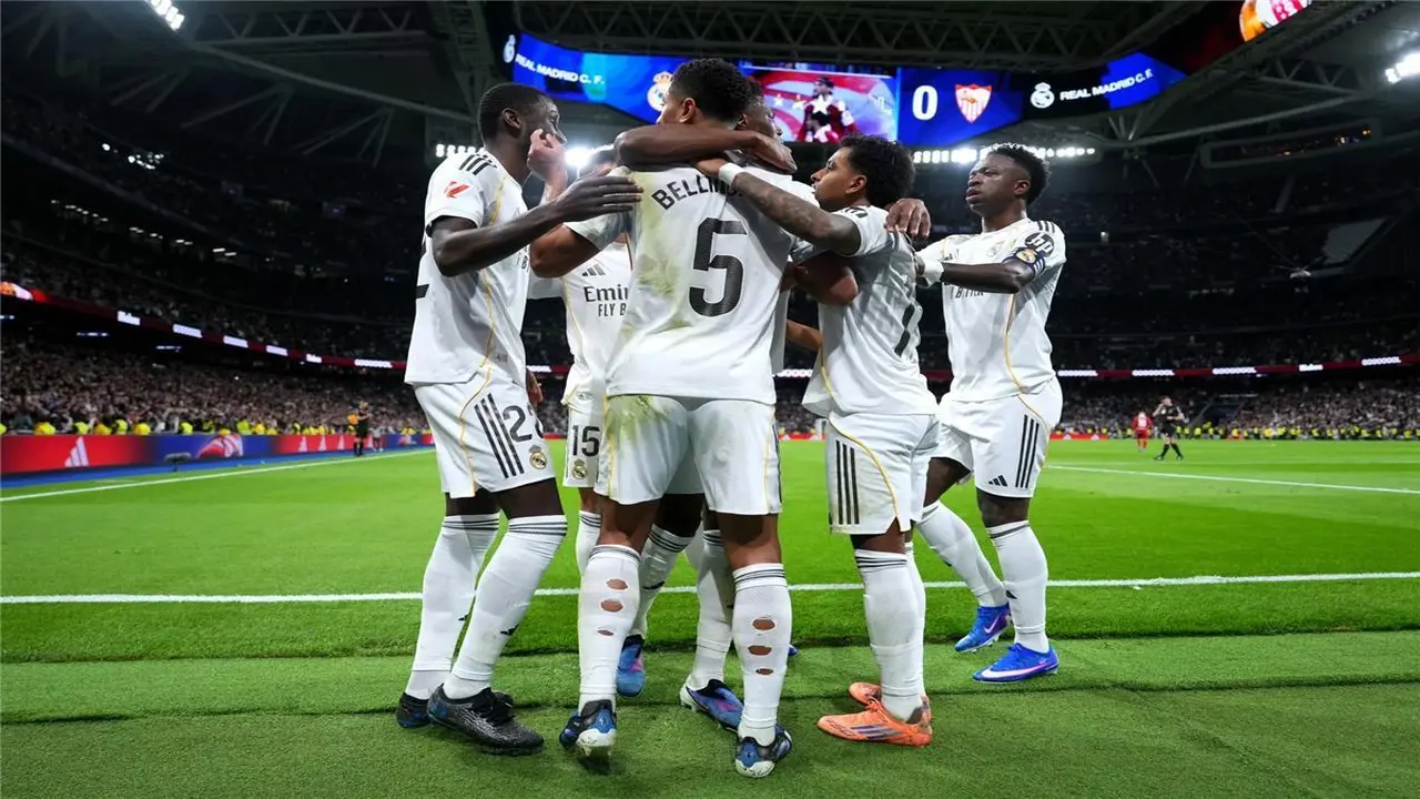 ريال مدريد يراقب مدافعاً ألمانياً بارزاً لتعزيز صفوف الفريق في الفترة المقبلة